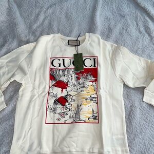 Gucci Cream Sweatshirt with Black and Red Logo